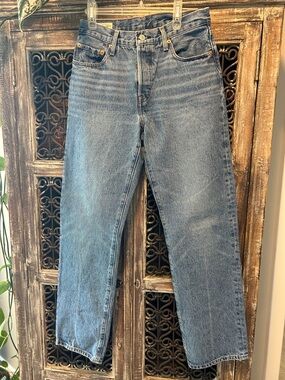 Levi's 501 90’s Straight Leg Women's Jeans in Medium Blue Denim